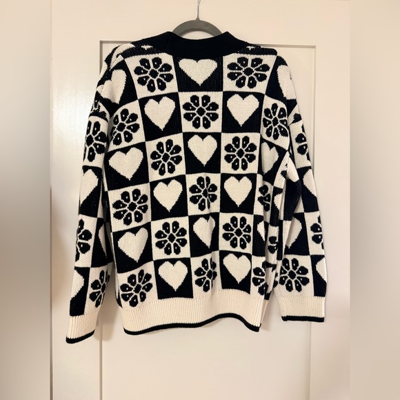 Zara Black and White Heart Pattern Cardigan - Picture 7 of 7